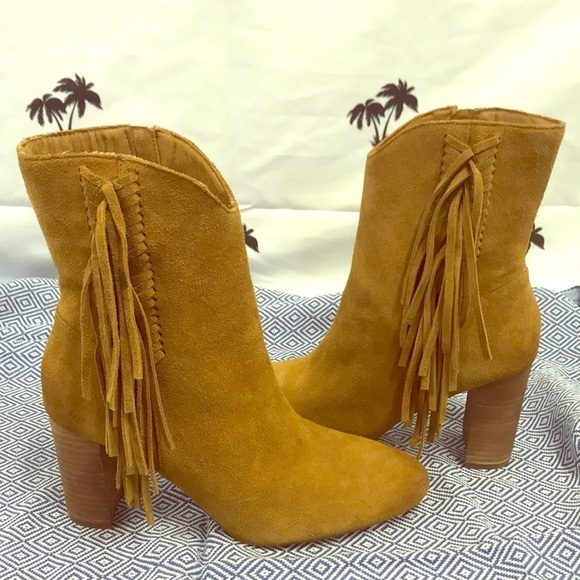 Brand New Charles David Suede Leather Boots - Picture 9 of 15